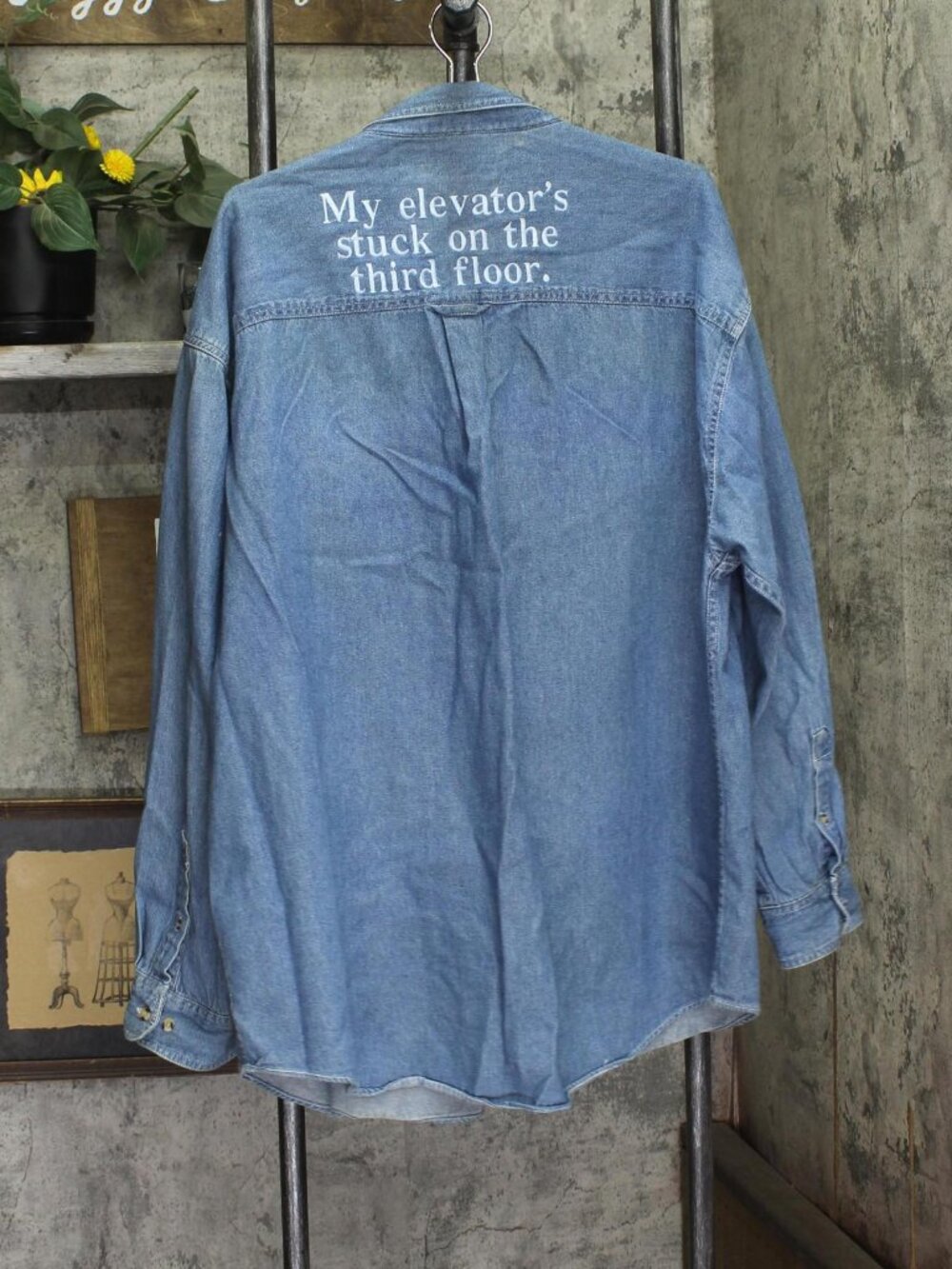Croft & Barrow Mens Denim Embroidered Button Up Work Shirt Long Sleeve Blue 2XL - Picture 2 of 6